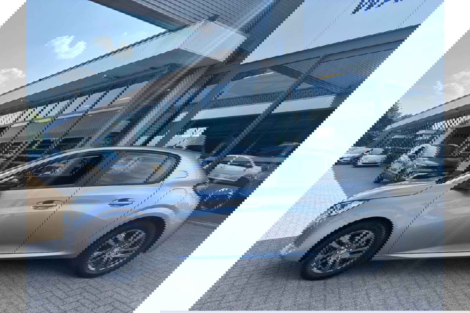 Peugeot 208 1.2 PT ACTIVE PACK NAVI AIRCO/ECC PDC CC