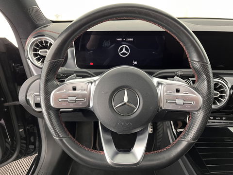 Mercedes-Benz CLA-Klasse 180 d Business Solution AMG Aut. *PANO | WIDE-SCREEN-COCKPIT | FULL-LED | AMBIENT-LIGHT | LEATHER-MICROFIBRE | CAMERA | NAVI-FULLMAP | ECC | PDC | CRUISE | SPORT-SEATS | 18"ALU*