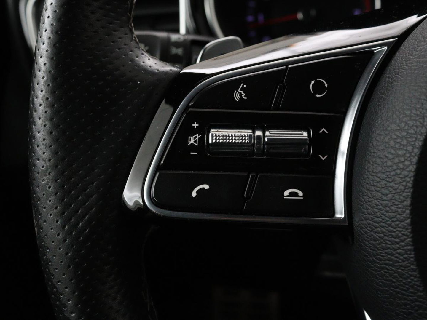 Kia ProCeed 1.4 T-GDI GT-PlusLine | Panoramadak | Stoel & stuurverwarming | Camera | Carplay | Keyless | Memory | JBL