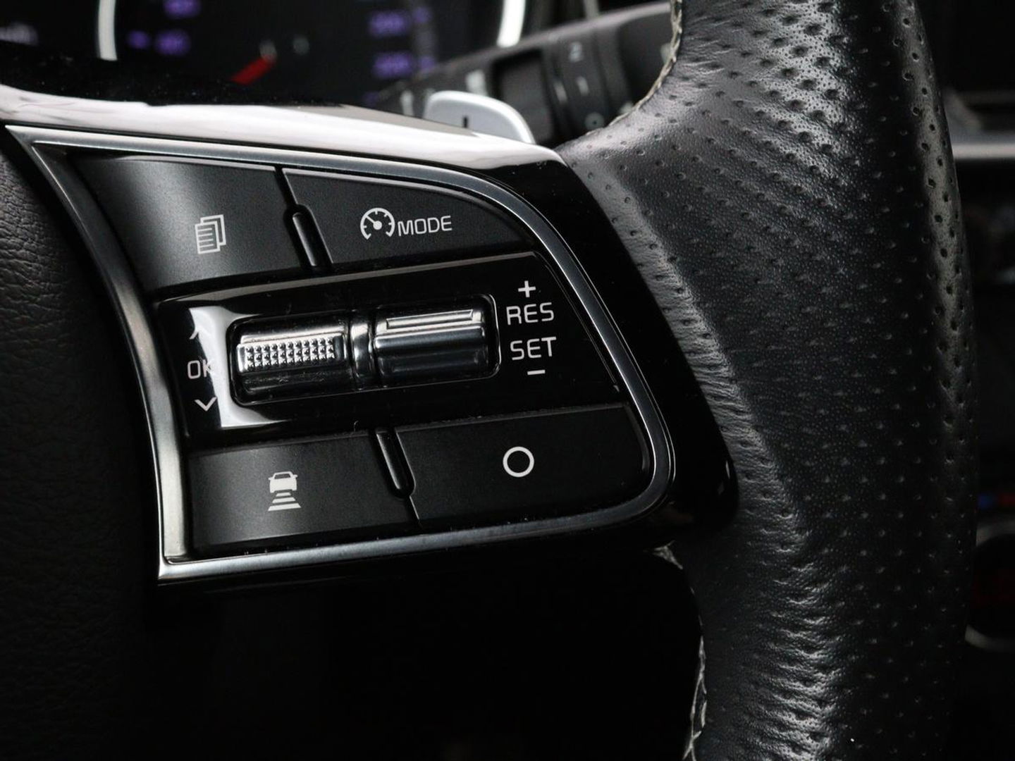 Kia ProCeed 1.4 T-GDI GT-PlusLine | Panoramadak | Stoel & stuurverwarming | Camera | Carplay | Keyless | Memory | JBL