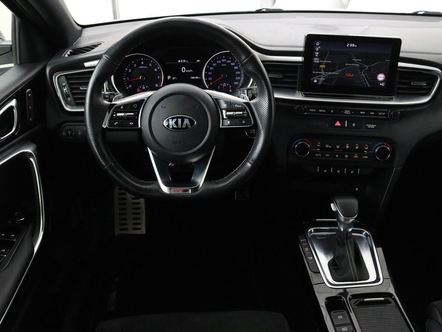 Kia ProCeed 1.4 T-GDI GT-PlusLine | Panoramadak | Stoel & stuurverwarming | Camera | Carplay | Keyless | Memory | JBL