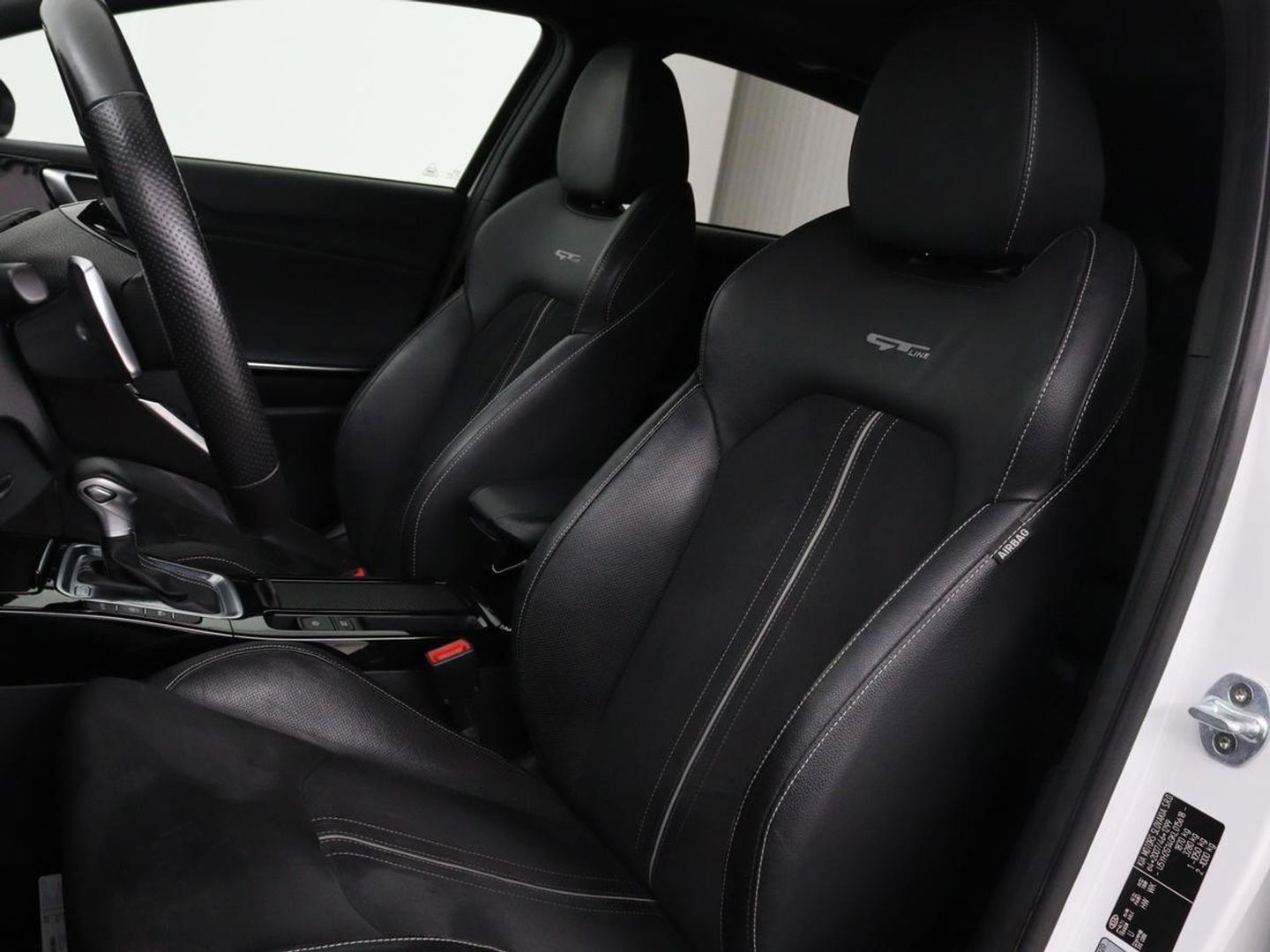 Kia ProCeed 1.4 T-GDI GT-PlusLine | Panoramadak | Stoel & stuurverwarming | Camera | Carplay | Keyless | Memory | JBL