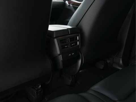 Tesla Model X 100D AWD [ 3-Fase ] (INCL-BTW) *PANO-WINDOW | AUTO-PILOT | NAPPA-FULL-LEATHER | TOWBAR | NAVI-FULLMAP | FULL-LED | AIR-SUSPENSION | DIGI-COCKPIT | KEYLESS | CAMERA | DAB+ | SPORT-SEATS | LANE-ASSIST | 20"ALU*