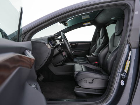 Tesla Model X 100D AWD [ 3-Fase ] (INCL-BTW) *PANO-WINDOW | AUTO-PILOT | NAPPA-FULL-LEATHER | TOWBAR | NAVI-FULLMAP | FULL-LED | AIR-SUSPENSION | DIGI-COCKPIT | KEYLESS | CAMERA | DAB+ | SPORT-SEATS | LANE-ASSIST | 20"ALU*