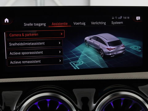Mercedes-Benz CLA-Klasse Shooting Brake 180 Luxury Line | Camera | Leder | Sfeerverlichting | Stoelverwarming | Adaptive cruise | Navigatie | LED
