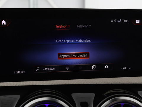 Mercedes-Benz CLA-Klasse Shooting Brake 180 Luxury Line | Camera | Leder | Sfeerverlichting | Stoelverwarming | Adaptive cruise | Navigatie | LED