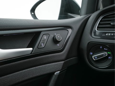 Volkswagen Golf 1.4 TSI GTE *FULL-LED | NAVI-FULLMAP | SPORT-SEATS | DAB+ | HEATED-SEATS | ECC | PDC | CRUISE | 17''ALU*