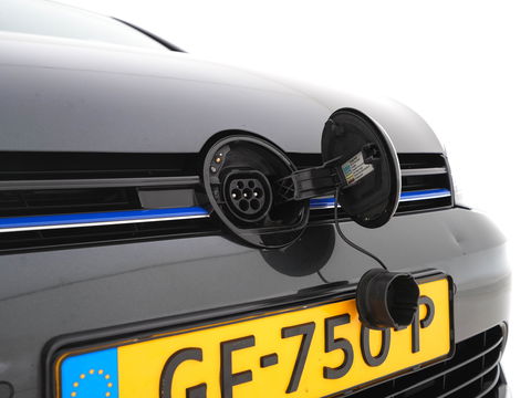Volkswagen Golf 1.4 TSI GTE *FULL-LED | NAVI-FULLMAP | SPORT-SEATS | DAB+ | HEATED-SEATS | ECC | PDC | CRUISE | 17''ALU*