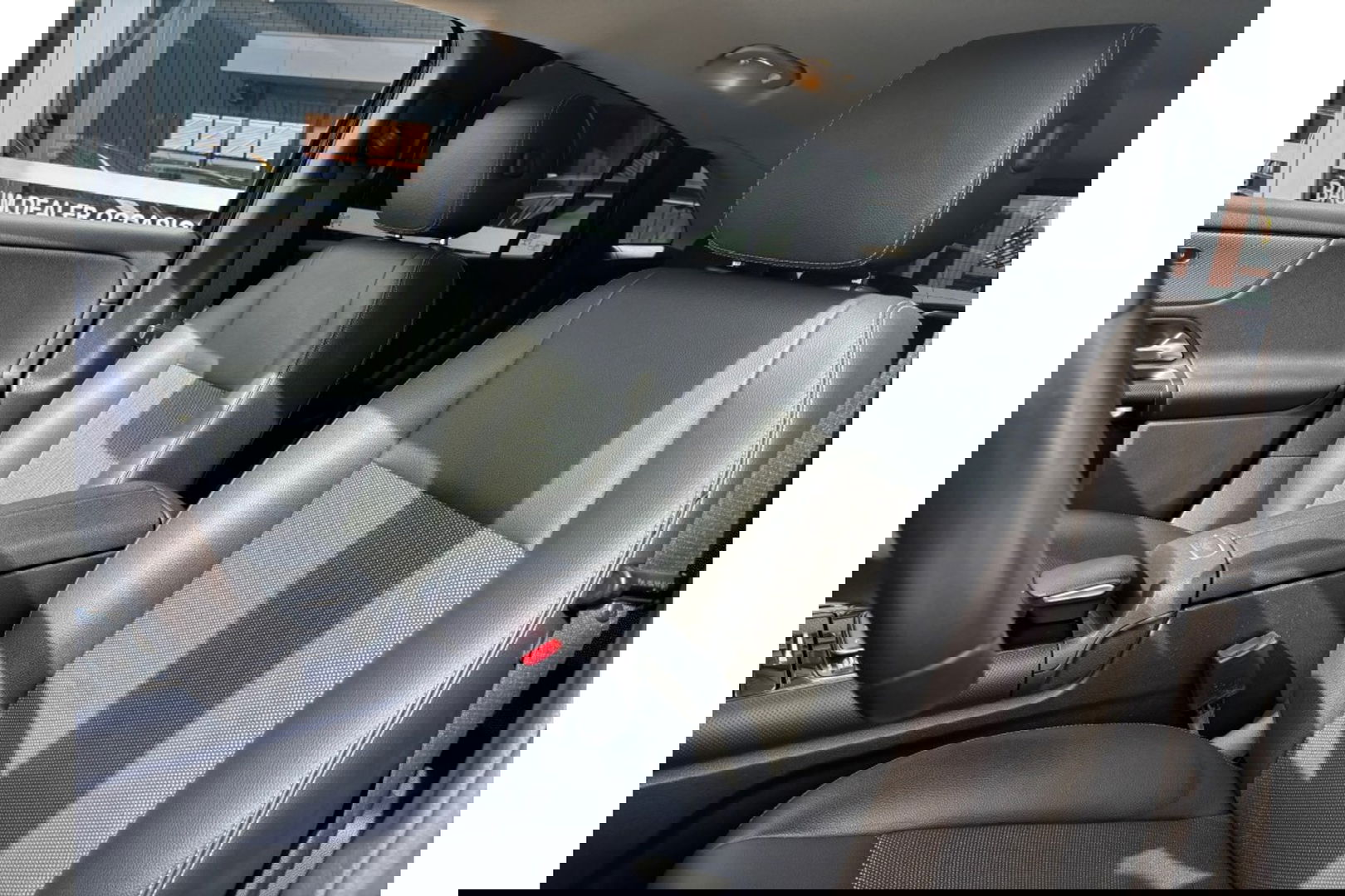 Mercedes-Benz GLA 200 BUSINESS LUXURY 163PK AUTOMAAT AIRCO PDC CAMERA