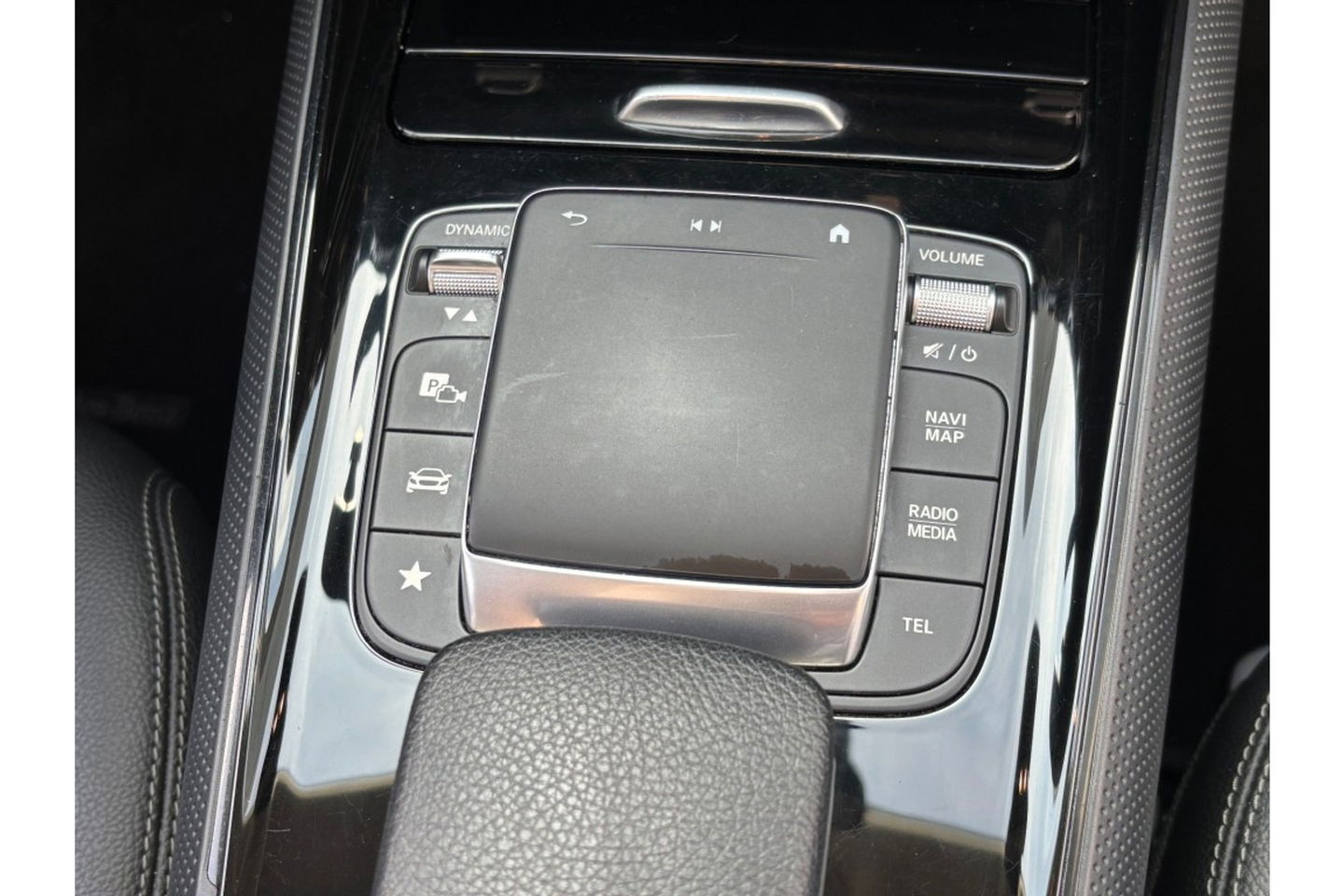 Mercedes-Benz GLA 200 BUSINESS LUXURY 163PK AUTOMAAT AIRCO PDC CAMERA