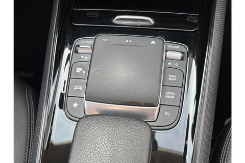 Mercedes-Benz GLA 200 BUSINESS LUXURY 163PK AUTOMAAT AIRCO PDC CAMERA