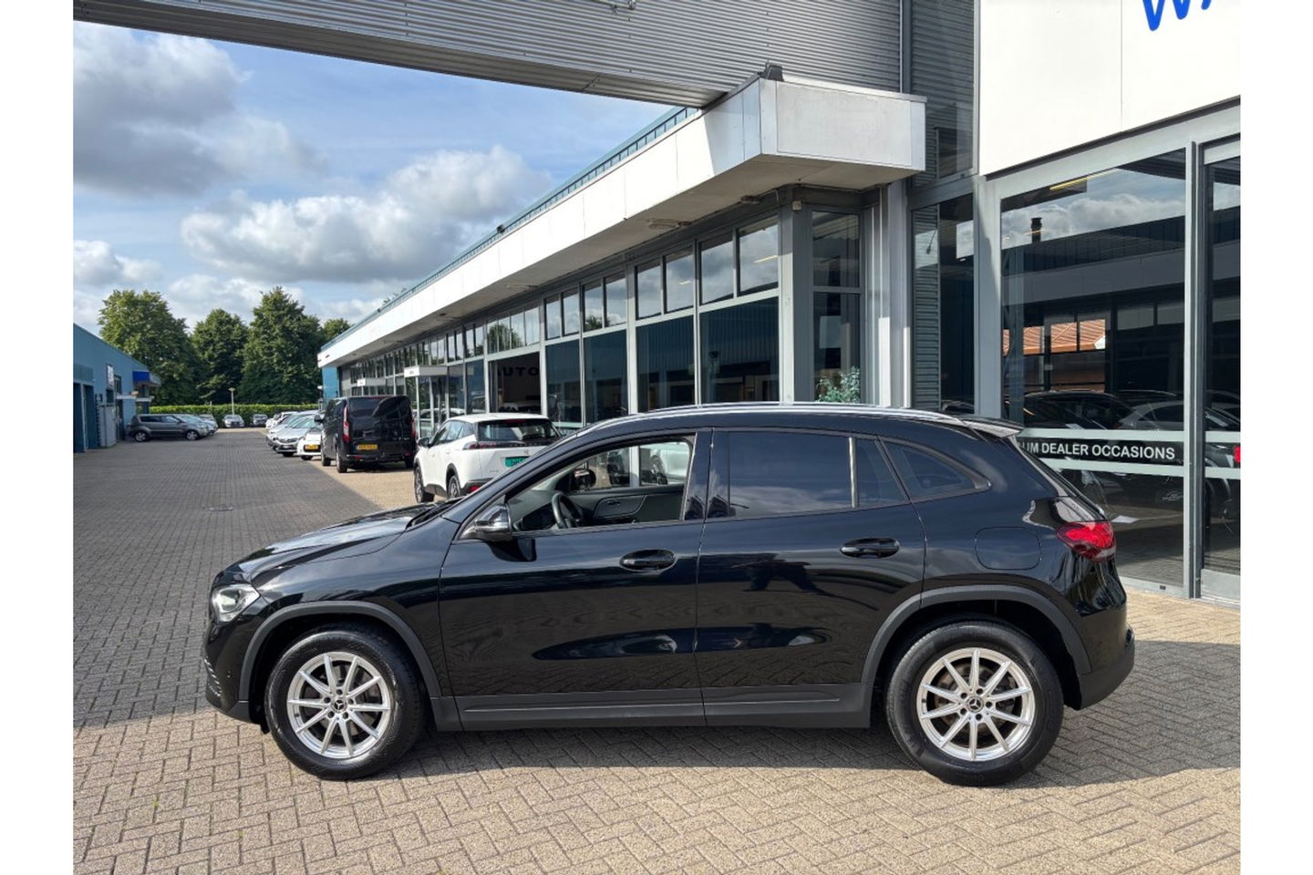 Mercedes-Benz GLA 200 BUSINESS LUXURY 163PK AUTOMAAT AIRCO PDC CAMERA