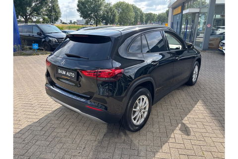 Mercedes-Benz GLA 200 BUSINESS LUXURY 163PK AUTOMAAT AIRCO PDC CAMERA