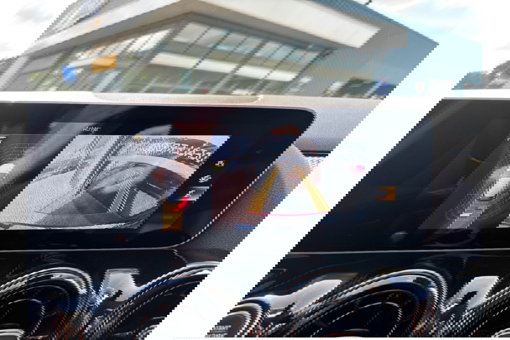Mercedes-Benz GLA 200 BUSINESS LUXURY 163PK AUTOMAAT AIRCO PDC CAMERA