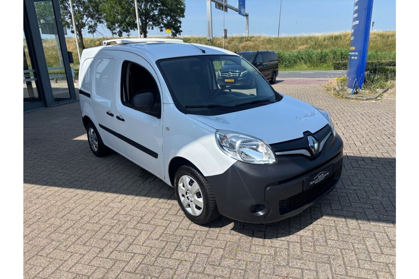 Renault Kangoo 1.2 TCe KOELWAGEN AIRCO NAVI PDC SCHUIFDEUR