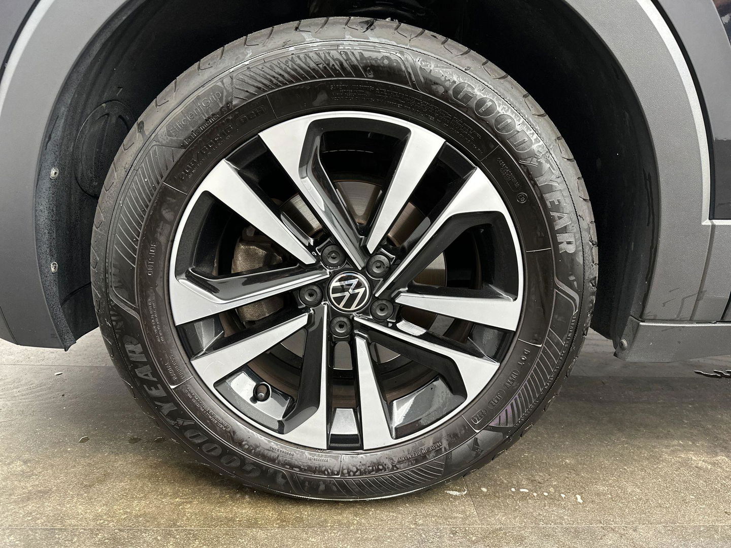 Volkswagen T-Cross 1.0 TSI United Beats Camera Lane