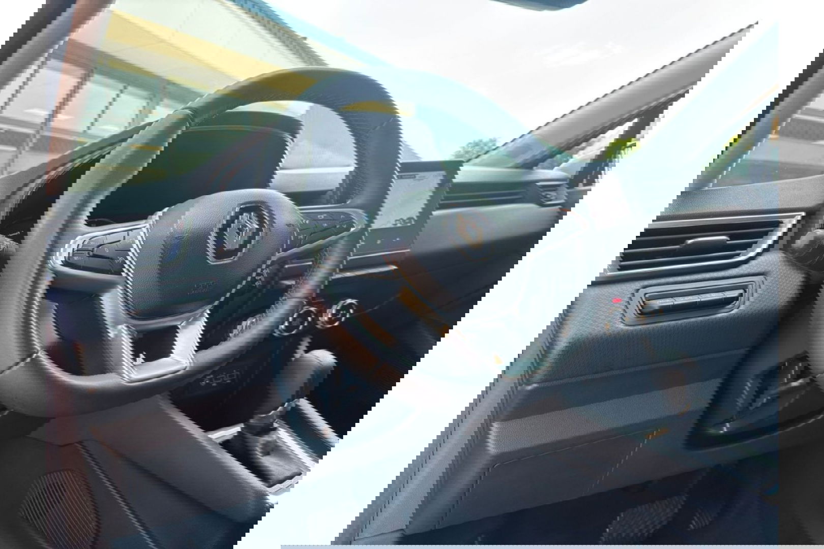 Renault Clio 1.6 E-TECH BUSINESS ZEN AUTOMAAT AIRCO NAVI