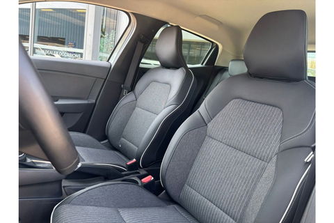 Renault Clio 1.6 E-TECH BUSINESS ZEN AUTOMAAT AIRCO NAVI