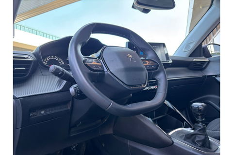 Peugeot 2008 1.2 PURE TECH ACTIVE AIRCO NAVI CRUISE.