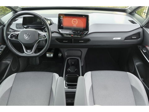 Volkswagen ID.3 204pk First Plus *BTW* Matrix led Navigatie Stoelverwarming Carplay NLauto Adaptive cruise