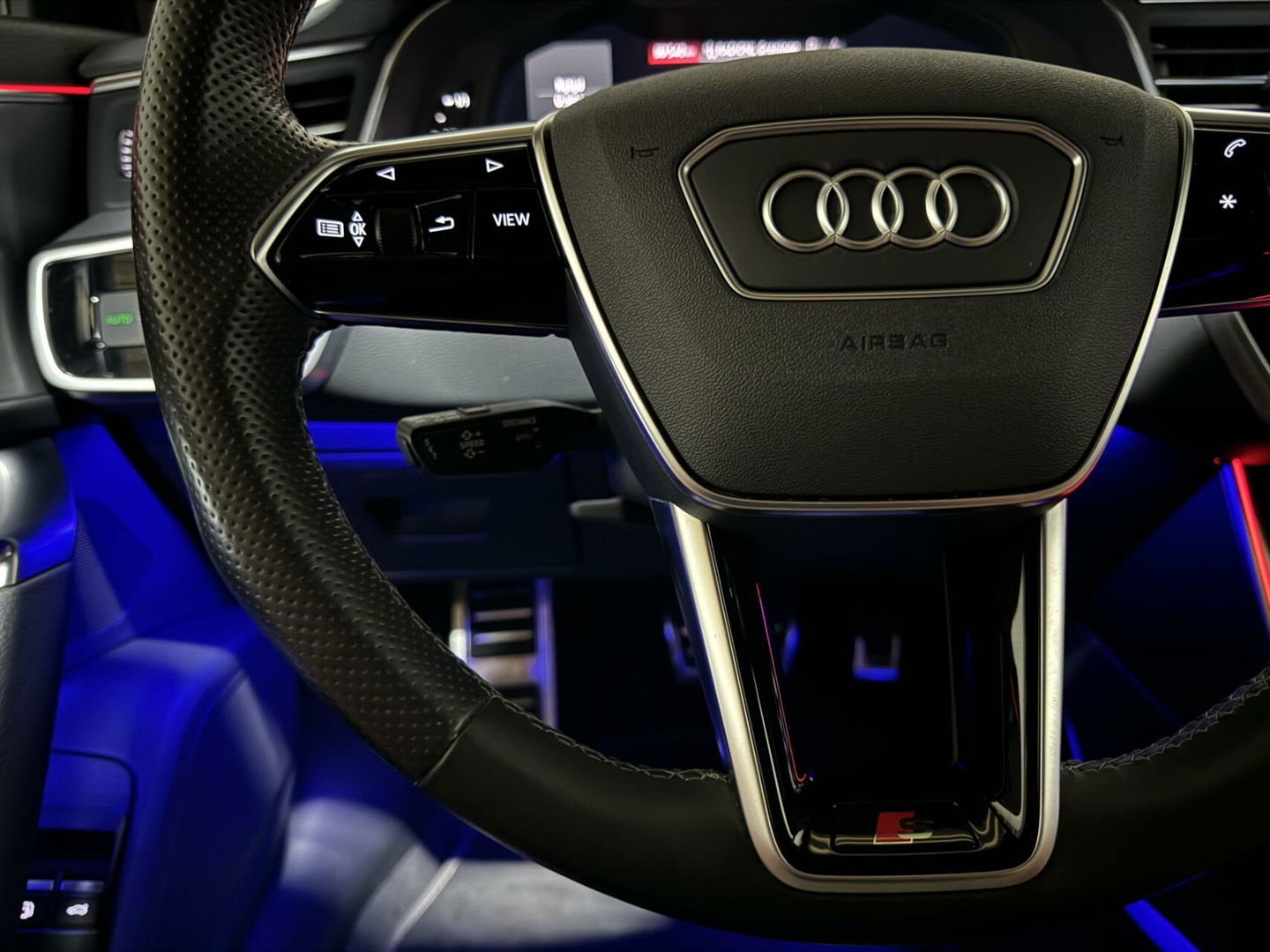 Audi A6 Avant 55 TFSI e Quattro Competition S-Line Edition
