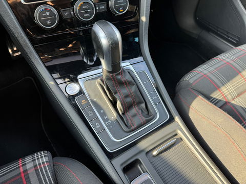 Volkswagen Golf 2.0 TSI GTI Performance Pano|Dynaud|Keyl|DCC