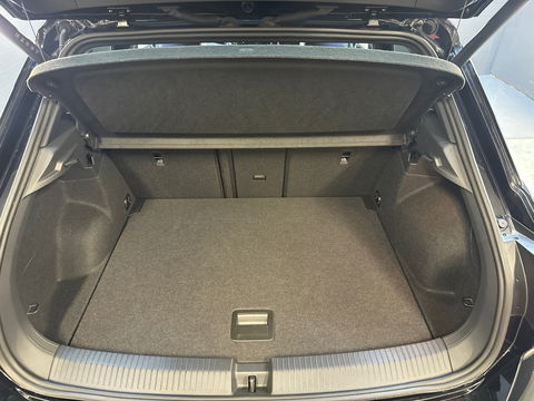 Volkswagen T-Roc 1.5 TSI R-Line Pano|Keyless|IQ|Sfeerver|BTW