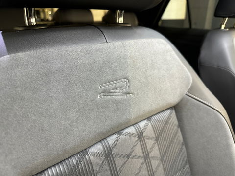 Volkswagen T-Roc 1.5 TSI R-Line Pano|Keyless|IQ|Sfeerver|BTW