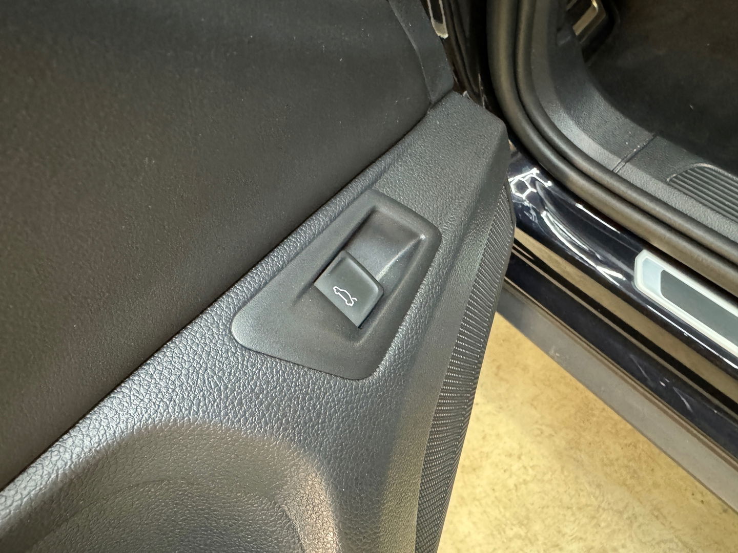 Volkswagen T-Roc 1.5 TSI R-Line Pano|Keyless|IQ|Sfeerver|BTW