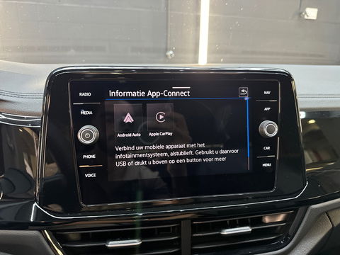 Volkswagen T-Roc 1.5 TSI R-Line Pano|Keyless|IQ|Sfeerver|BTW