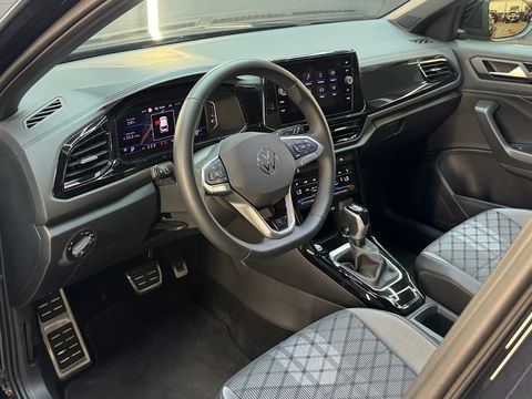 Volkswagen T-Roc 1.5 TSI R-Line Pano|Keyless|IQ|Sfeerver|BTW