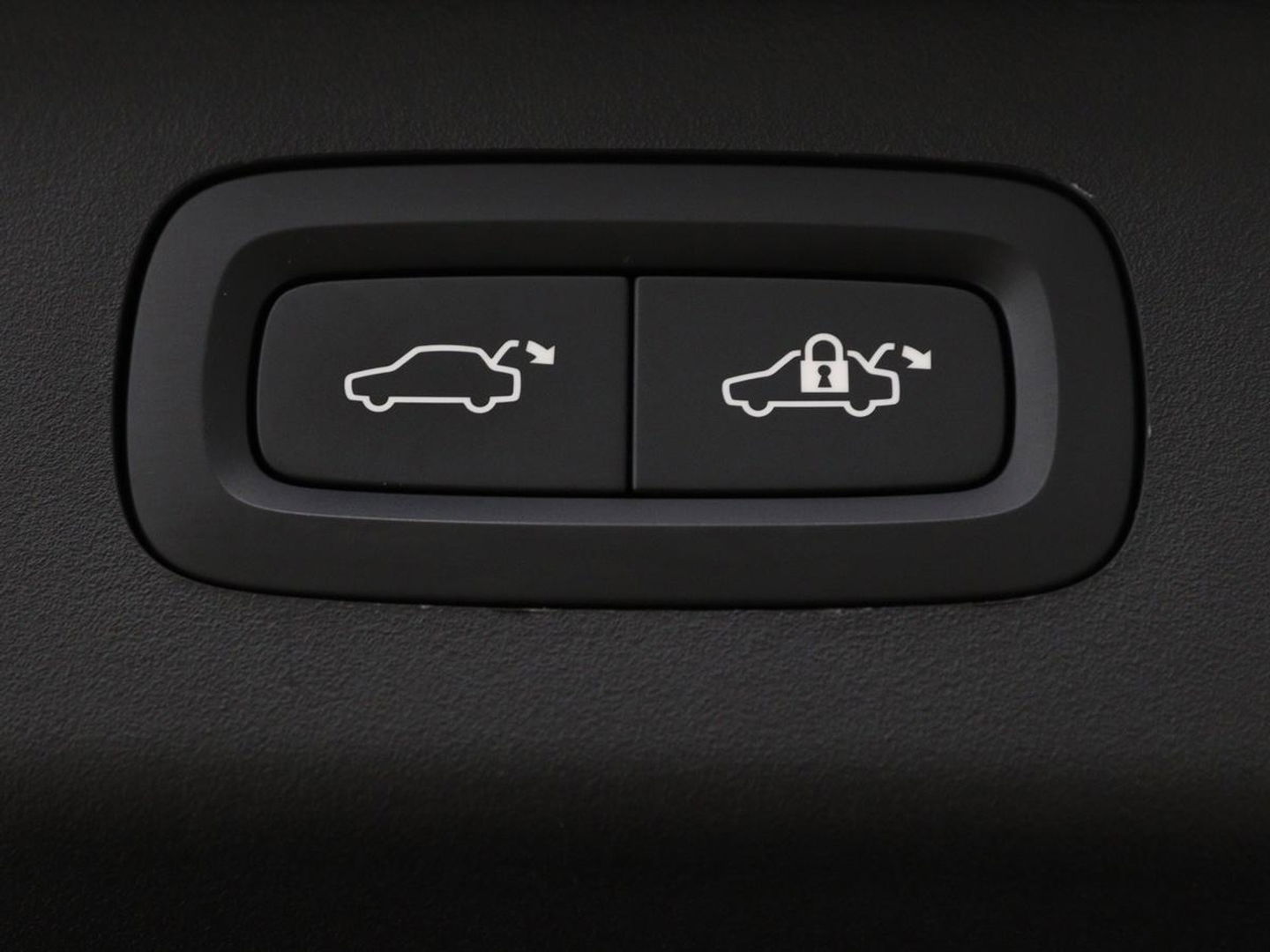 Lynk & Co 01 1.5 Plug In | Panoramadak | Infinity by Harman | 360 Camera | Adaptive cruise | Stoelverwarming | Carplay | Memory | Full LED