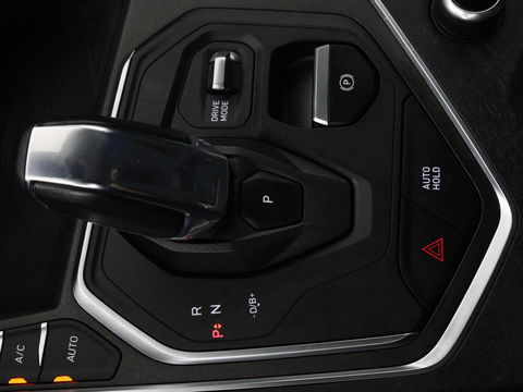 Lynk & Co 01 1.5 Plug In | Panoramadak | Infinity by Harman | 360 Camera | Adaptive cruise | Stoelverwarming | Carplay | Memory | Full LED