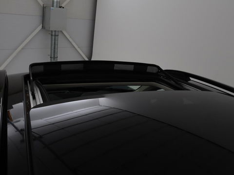 Lynk & Co 01 1.5 Plug In | Panoramadak | Infinity by Harman | 360 Camera | Adaptive cruise | Stoelverwarming | Carplay | Memory | Full LED