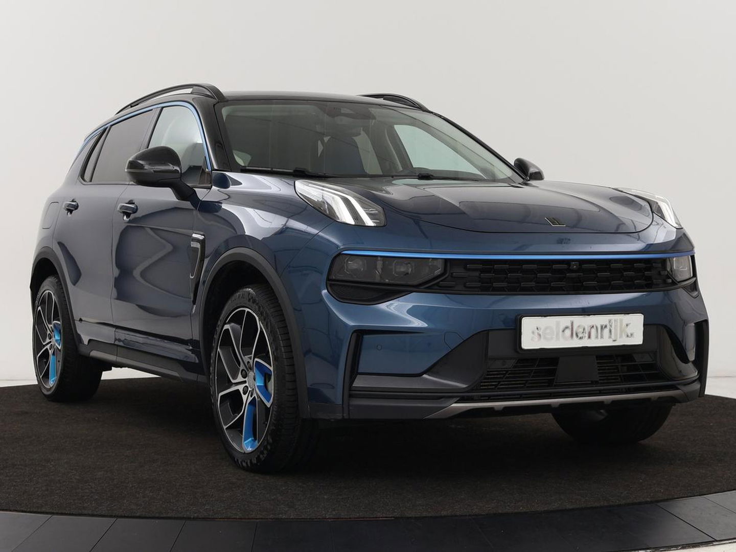 Lynk & Co 01 1.5 Plug In | Panoramadak | Infinity by Harman | 360 Camera | Adaptive cruise | Stoelverwarming | Carplay | Memory | Full LED