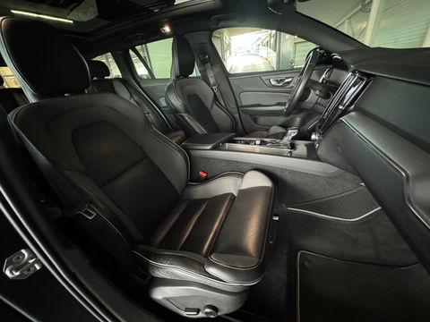 Volvo V60 2.0 T4 R-Design Pano|Harman/Kardon|Memory|Leer|VOL
