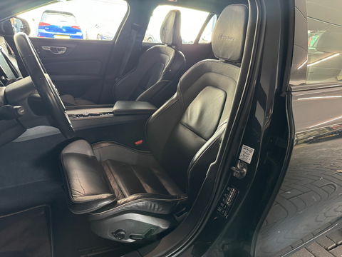 Volvo V60 2.0 T4 R-Design Pano|Harman/Kardon|Memory|Leer|VOL