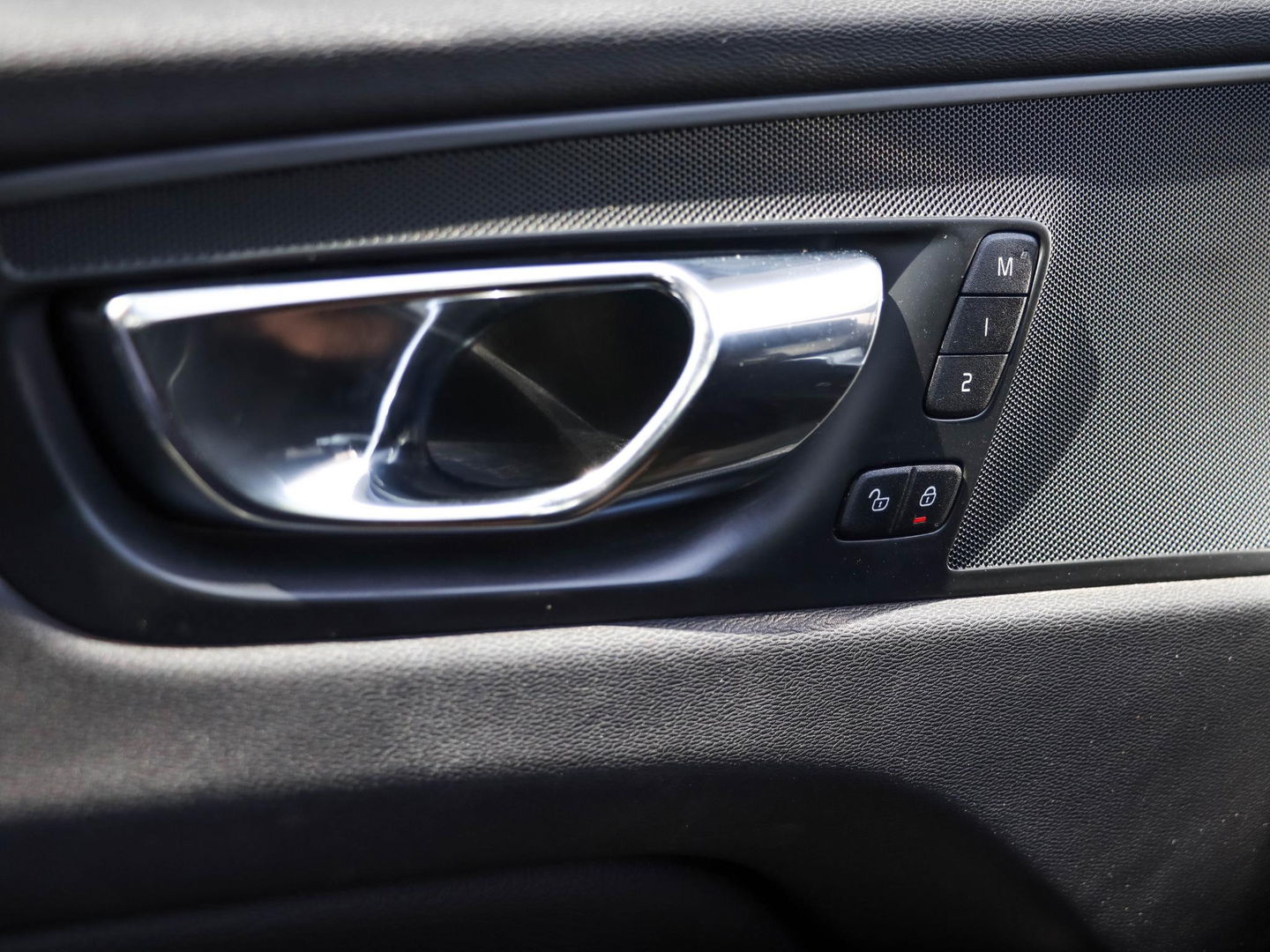 Volvo XC60 2.0 T5 250PK | Leder | Trekhaak elektrisch | Memory