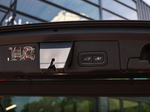 Volvo XC60 2.0 T5 250PK | Leder | Trekhaak elektrisch | Memory