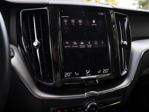 Volvo XC60 2.0 T5 250PK | Leder | Trekhaak elektrisch | Memory