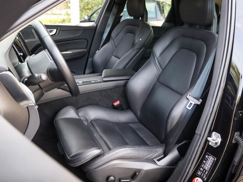Volvo XC60 2.0 T5 250PK | Leder | Trekhaak elektrisch | Memory
