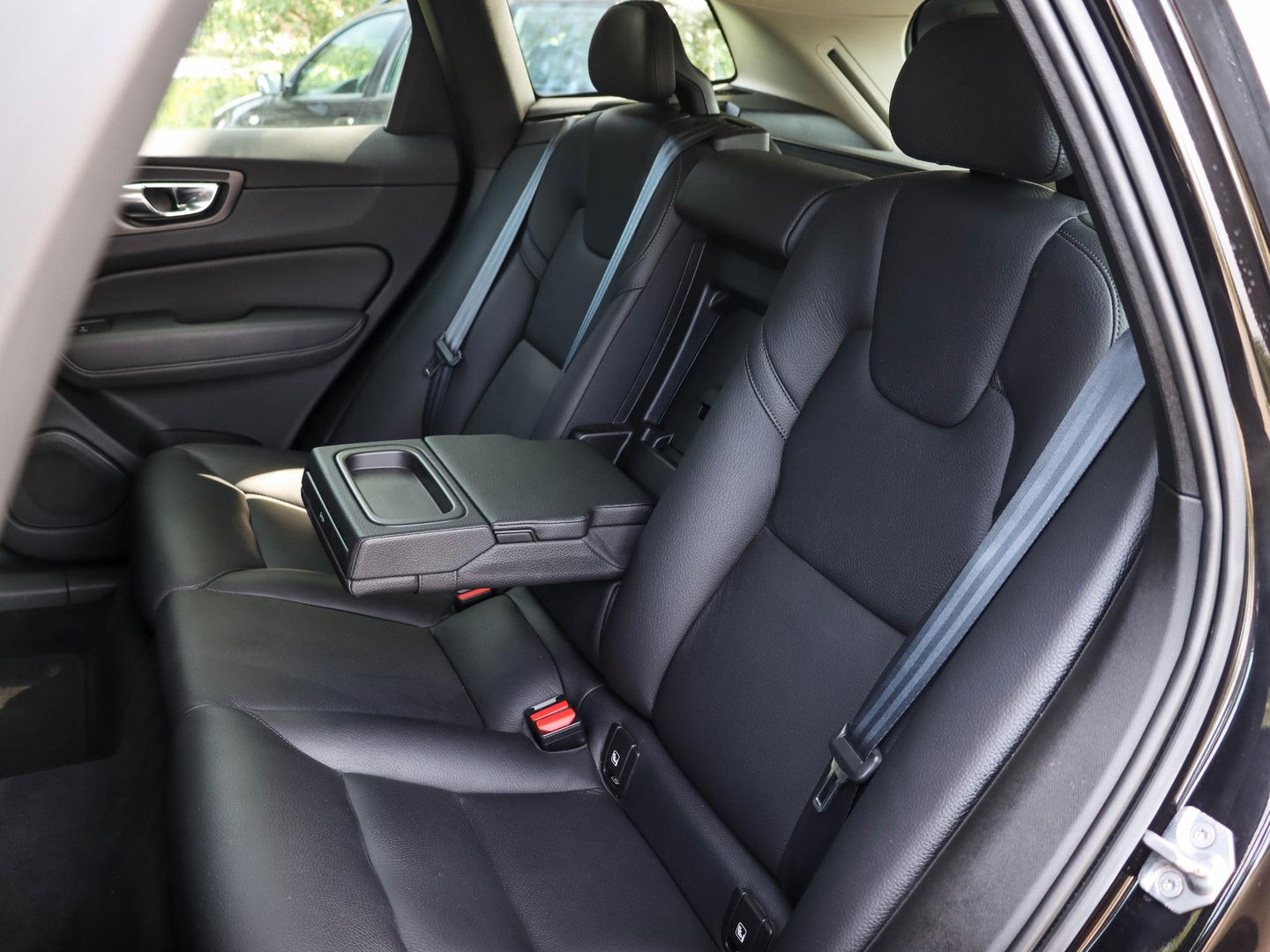 Volvo XC60 2.0 T5 250PK | Leder | Trekhaak elektrisch | Memory