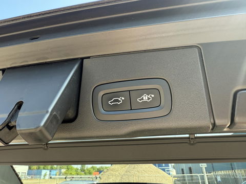 Volvo XC60 2.0 Recharge T6 AWD R-Design H&K l CarPlay l Pano
