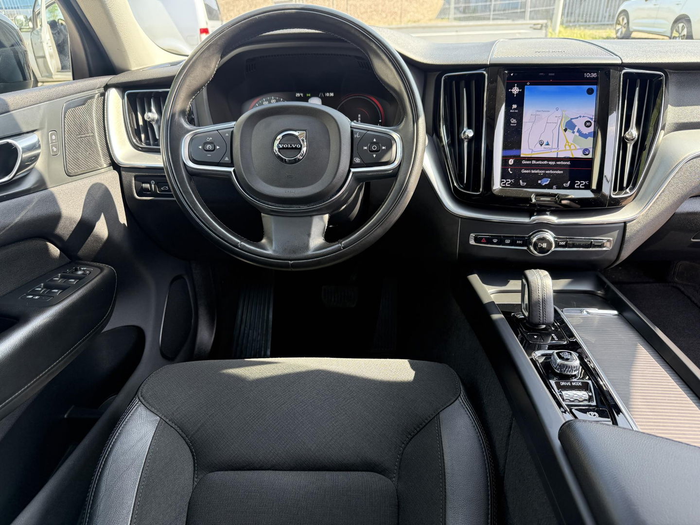 Volvo XC60 2.0 Recharge T6 AWD R-Design H&K l CarPlay l Pano