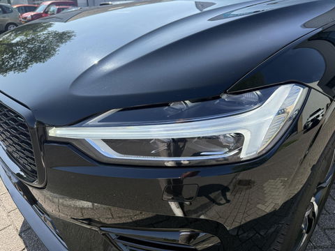 Volvo XC60 2.0 Recharge T6 AWD R-Design H&K l CarPlay l Pano