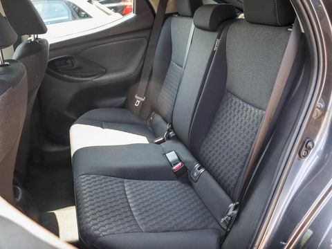 Toyota Yaris 1.5 VVT-i Business Plus 125pk | Navigatie | Trekhaak