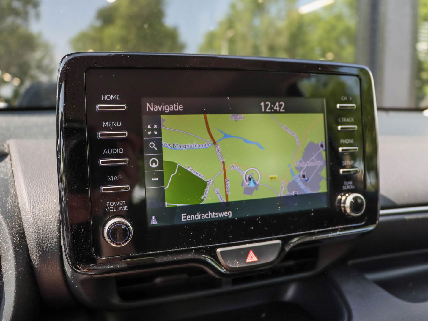 Toyota Yaris 1.5 VVT-i Business Plus 125pk | Navigatie | Trekhaak