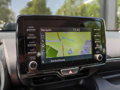 Toyota Yaris 1.5 VVT-i Business Plus 125pk | Navigatie | Trekhaak