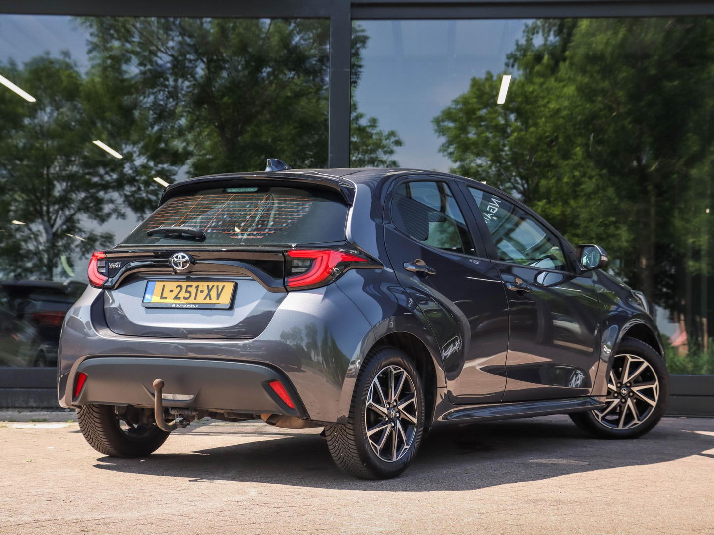 Toyota Yaris 1.5 VVT-i Business Plus 125pk | Navigatie | Trekhaak