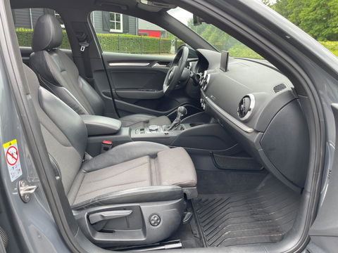 Audi A3 Limousine 1.5 TFSI 3X S-LINE PANO/B&O/CAM/NAVI/ VIRTUAL COCKPIT MATRIX LAMPEN